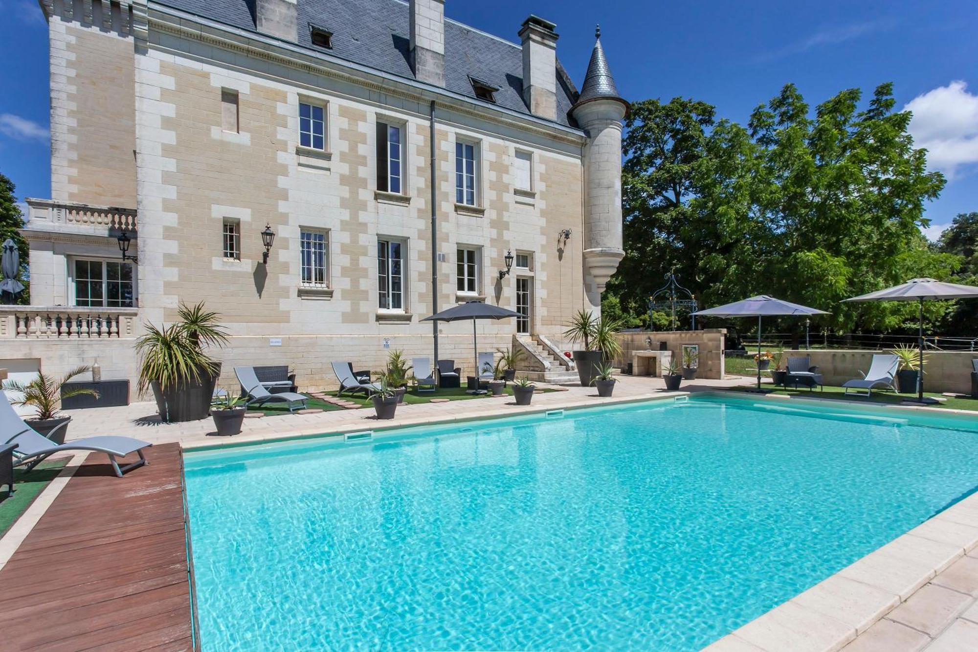 Chateau De Bellevue B&B Et Appartements Avec Piscine Saisonal Chauffee Et Chambres Partout Climatisees Saint-Avit  Екстер'єр фото