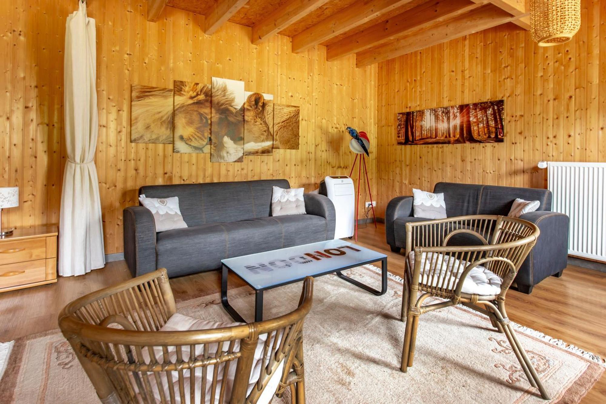 Chateau De Bellevue B&B Et Appartements Avec Piscine Saisonal Chauffee Et Chambres Partout Climatisees Saint-Avit  Екстер'єр фото