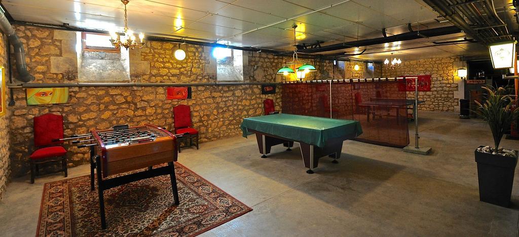 Chateau De Bellevue B&B Et Appartements Avec Piscine Saisonal Chauffee Et Chambres Partout Climatisees Saint-Avit  Екстер'єр фото